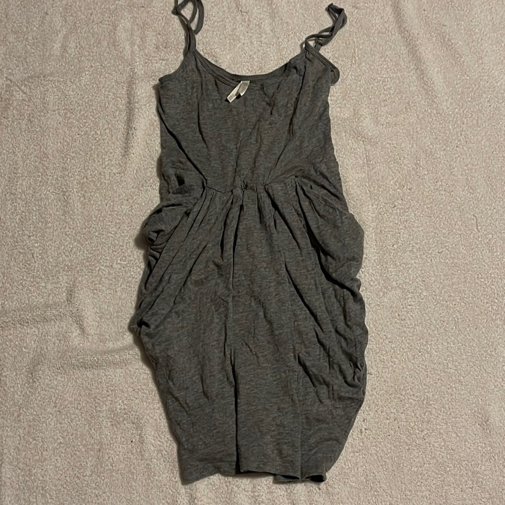 I love h81 romper size small pre-owned